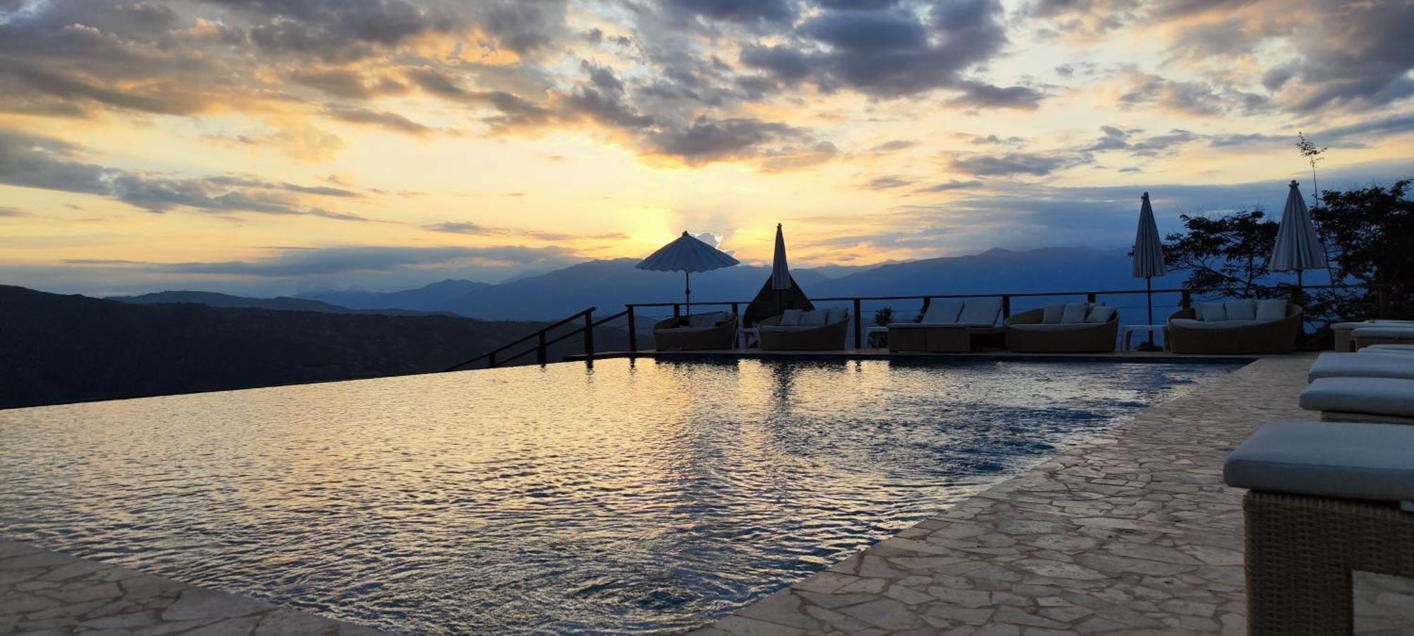 Nalua Glamping Y Hotel Сан-Херонимо Экстерьер фото